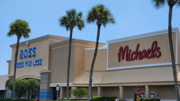 Causeway Shopping Center